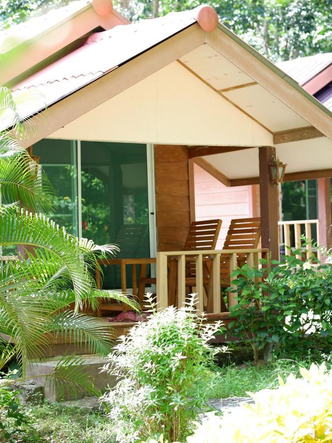 Phusam Big Resort Ko Muk Extérieur photo